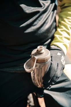 Fidlock Twist Bottle 450 Trinkflasche Transparent Schwarz + Bike Base 12 Fidlock Twist Bottle 450 Trinkflasche Transparent Schwarz + Bike Base -Bike Zubehör fidlock twist bottle bike base 450ml twist release